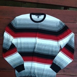 Old Navy Men's sweater